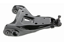 Load image into Gallery viewer, CMS20358 Suspension Control Arm and Ball Joint Assembly Mevotech Supreme Canada