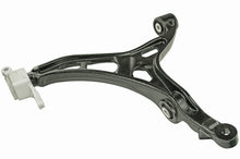 Load image into Gallery viewer, CMS251127 Suspension Control Arm Mevotech Supreme Canada