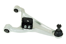 Load image into Gallery viewer, CMS301118 Suspension Control Arm and Ball Joint Assembly Mevotech Supreme Canada
