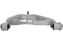 Charger l'image dans la galerie, CMS40123 Suspension Control Arm and Ball Joint Assembly Mevotech Supreme Canada