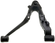 Charger l'image dans la galerie, CMS50109 Suspension Control Arm and Ball Joint Assembly Mevotech Supreme Canada