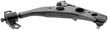 Charger l'image dans la galerie, CMS7508 Suspension Control Arm and Ball Joint Assembly Mevotech Supreme Canada