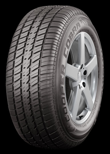 160017024 P235/60R15 Cooper Cobra Radial G/T 98T Cooper Tires Canada