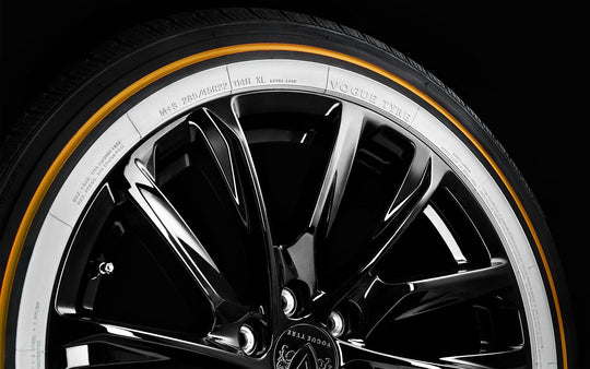 03213221 285/45R22XL Vogue Custom Built Radial SCT2 White/Gold Stripe 114H Vogue Tires Canada