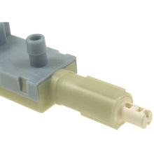 Load image into Gallery viewer, DS-2120 Cruise Control Switch Standard Ignition Canada