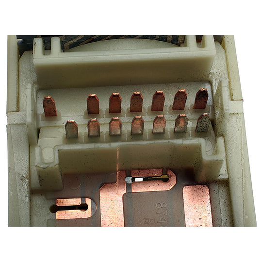 DS-675 Headlight Switch Standard Ignition Canada