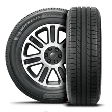 Load image into Gallery viewer, 11141 215/65R16 Michelin Defender2 98H Michelin Tires Canada