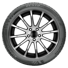 Load image into Gallery viewer, 2253783 215/40R18 Kumho Ecsta PS31 89W Kumho Tires Canada