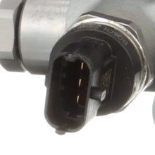 Load image into Gallery viewer, FIR15 Standard Ignition Fuel Injector Rail Standard Ignition Canada