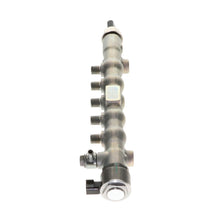 Load image into Gallery viewer, FIR22 Standard Ignition Fuel Injector Rail Standard Ignition Canada