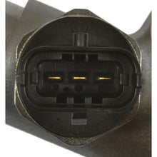 Load image into Gallery viewer, FIR7 Standard Ignition Fuel Injector Rail Standard Ignition Canada
