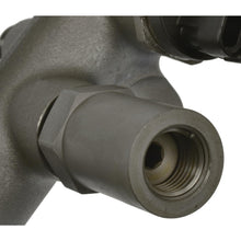 Load image into Gallery viewer, FIR7 Standard Ignition Fuel Injector Rail Standard Ignition Canada