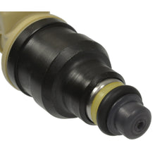 Load image into Gallery viewer, FJ695 Standard Import Fuel Injector Standard Import Canada