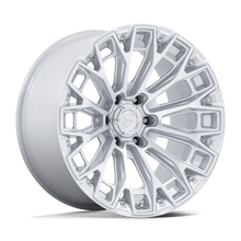 Charger l'image dans la galerie, FC882SD20106818N - Fuel Off-Road FC882 Trax 20X10 6X139.7 ET -18mm Gloss Silver with Machined Face - Fuel Off-Road Wheels Canada