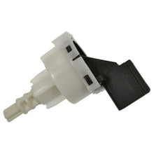 Load image into Gallery viewer, HS-546 HVAC Blower Motor Switch Standard Import Canada