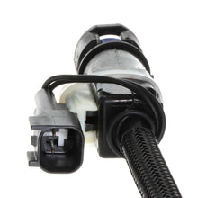 Charger l'image dans la galerie, IFL021 Standard Ignition Diesel Exhaust Fluid (DEF) Injector Feed Line Standard Ignition Canada