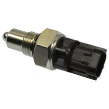 Charger l'image dans la galerie, LS357 Back Up Light Switch Standard Import Canada