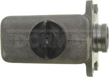 Charger l'image dans la galerie, M22976 Brake Master Cylinder Dorman - First Stop Canada