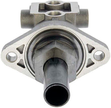 Charger l'image dans la galerie, M630144 Brake Master Cylinder Dorman - First Stop Canada