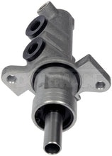 Charger l'image dans la galerie, M630170 Brake Master Cylinder Dorman - First Stop Canada