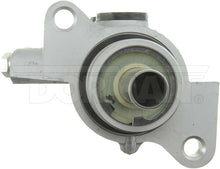 Charger l'image dans la galerie, M630175 Brake Master Cylinder Dorman - First Stop Canada