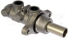 Charger l'image dans la galerie, M630647 Brake Master Cylinder Dorman - First Stop Canada