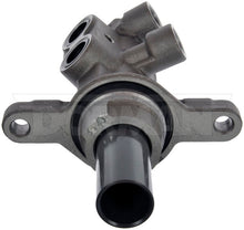 Charger l'image dans la galerie, M630904 Brake Master Cylinder Dorman - First Stop Canada
