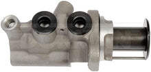 Charger l'image dans la galerie, M631069 Brake Master Cylinder Dorman - First Stop Canada