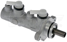 Charger l'image dans la galerie, M639054 Brake Master Cylinder Dorman - First Stop Canada