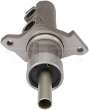 Charger l'image dans la galerie, M630516 Brake Master Cylinder Dorman - First Stop Canada