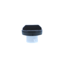 Load image into Gallery viewer, MGC838T Tethered Fuel Cap Motorad