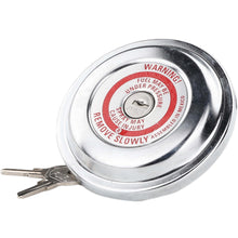 Load image into Gallery viewer, MGC84 Locking Fuel Cap Motorad