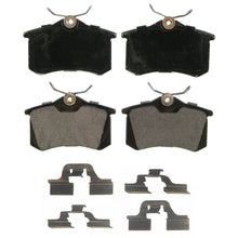 Load image into Gallery viewer, ZD1017 QuickStop Disc Brake Pad Set BCSJ