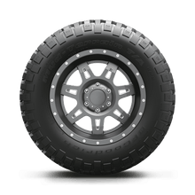 Load image into Gallery viewer, 15496 LT255/75R17 BF Goodrich Mud-Terrain T/A KM2 111Q BF Goodrich Tires Canada