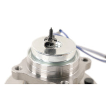 Load image into Gallery viewer, 515060 Wheel Bearing and Hub Assembly MOOG Hub Assemblies Canada