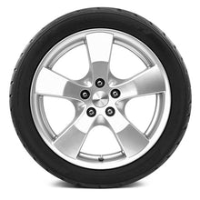 Charger l'image dans la galerie, 207390 275/35ZR18 Nitto NT05 95W Nitto Tires Canada