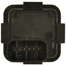 Load image into Gallery viewer, PAC11 Standard Ignition Park Assist Camera Standard Ignition Canada