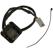 Load image into Gallery viewer, PAC170 Standard Ignition Park Assist Camera Standard Ignition Canada