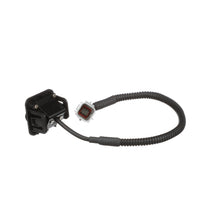 Load image into Gallery viewer, PAC174 Standard Ignition Park Assist Camera Standard Ignition Canada