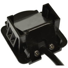 Load image into Gallery viewer, PAC176 Standard Ignition Park Assist Camera Standard Ignition Canada