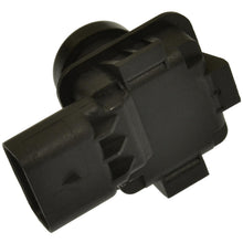 Load image into Gallery viewer, PAC18 Standard Ignition Park Assist Camera Standard Ignition Canada