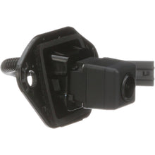 Load image into Gallery viewer, PAC205 Standard Ignition Park Assist Camera Standard Ignition Canada