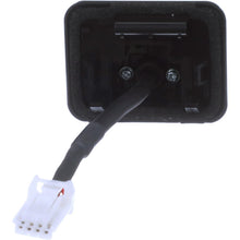 Load image into Gallery viewer, PAC472 Standard Ignition Park Assist Camera Standard Ignition Canada
