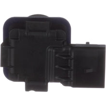Load image into Gallery viewer, PAC508 Standard Ignition Park Assist Camera Standard Ignition Canada