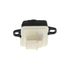 Load image into Gallery viewer, PAC525 Standard Ignition Park Assist Camera Standard Ignition Canada