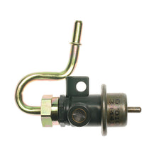 Load image into Gallery viewer, PR112 Standard Ignition Fuel Injection Pressure Regulator Standard Ignition Canada