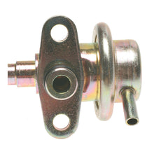 Load image into Gallery viewer, PR117 Standard Ignition Fuel Injection Pressure Regulator Standard Ignition Canada