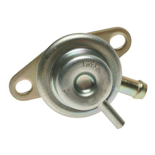Load image into Gallery viewer, PR119 Standard Ignition Fuel Injection Pressure Regulator Standard Ignition Canada