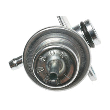 Load image into Gallery viewer, PR121 Standard Import Fuel Injection Pressure Regulator Standard Import Canada