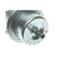 Load image into Gallery viewer, PR124 Standard Ignition Fuel Injection Pressure Regulator Standard Ignition Canada